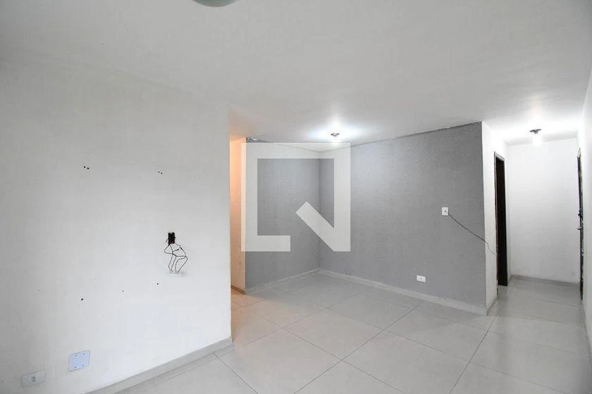 3-bedroom apartment with a grill on the balcony in Curitiba — photo 26