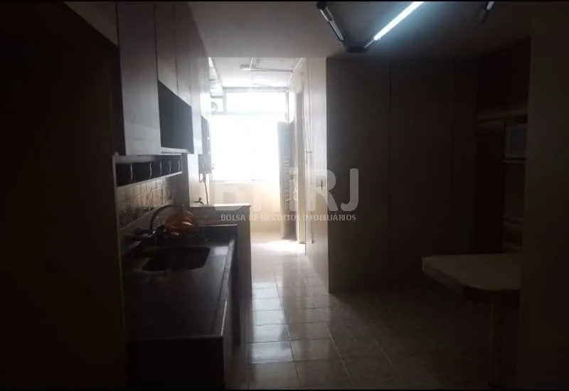Apartment with 3 bedrooms, separate kitchen and 2 parking — photo 2