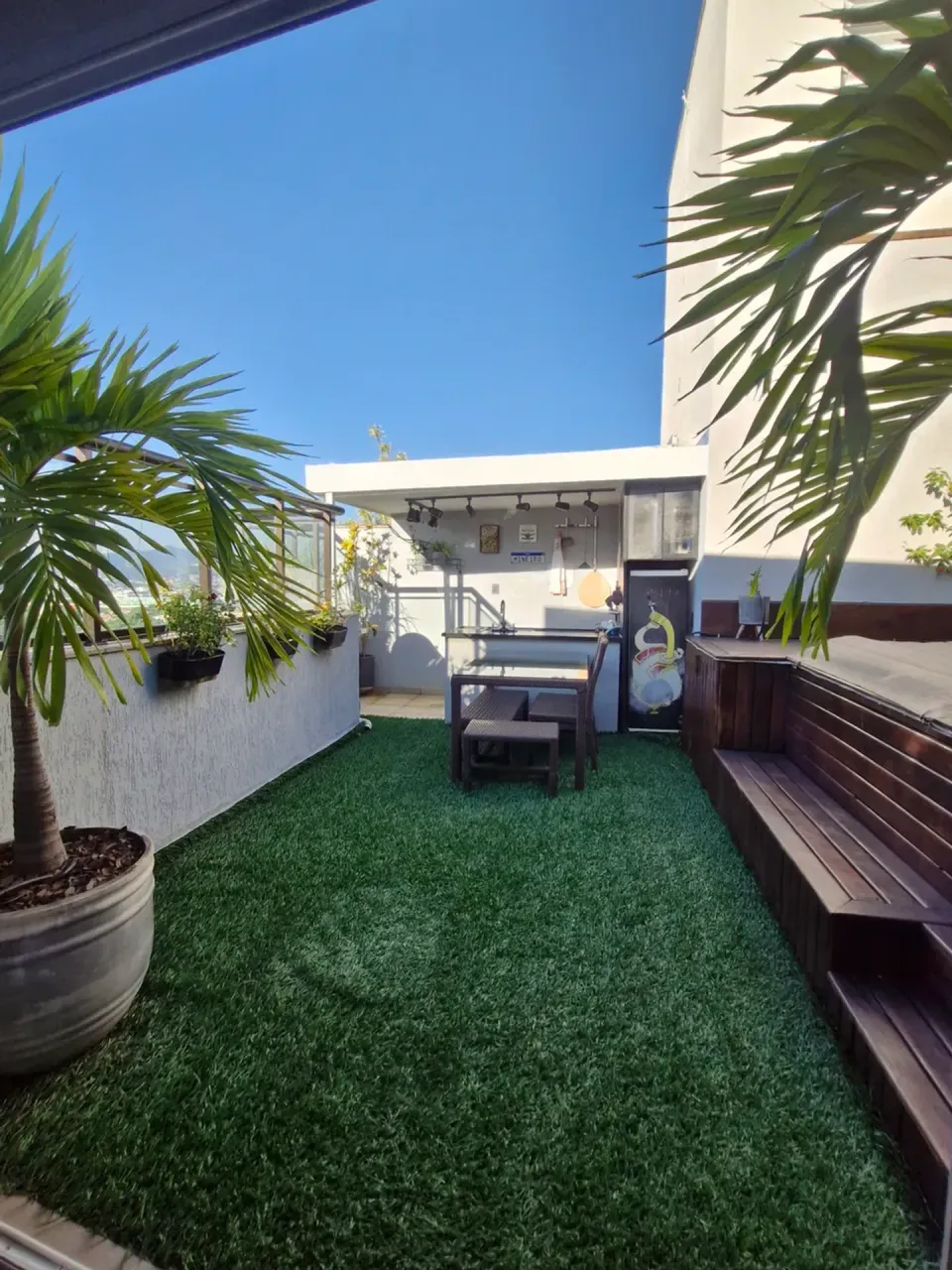 Furnished 4-bedroom apartment with 178 m² — photo 9
