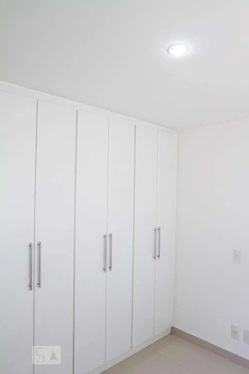3-bedroom apartment, 1 with its own bathroom, 188 m² — photo 12