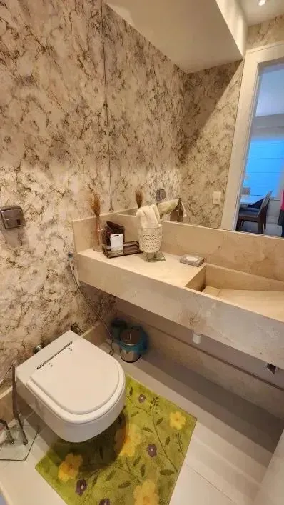 House with 5 bedrooms and an open-plan kitchen — photo 13