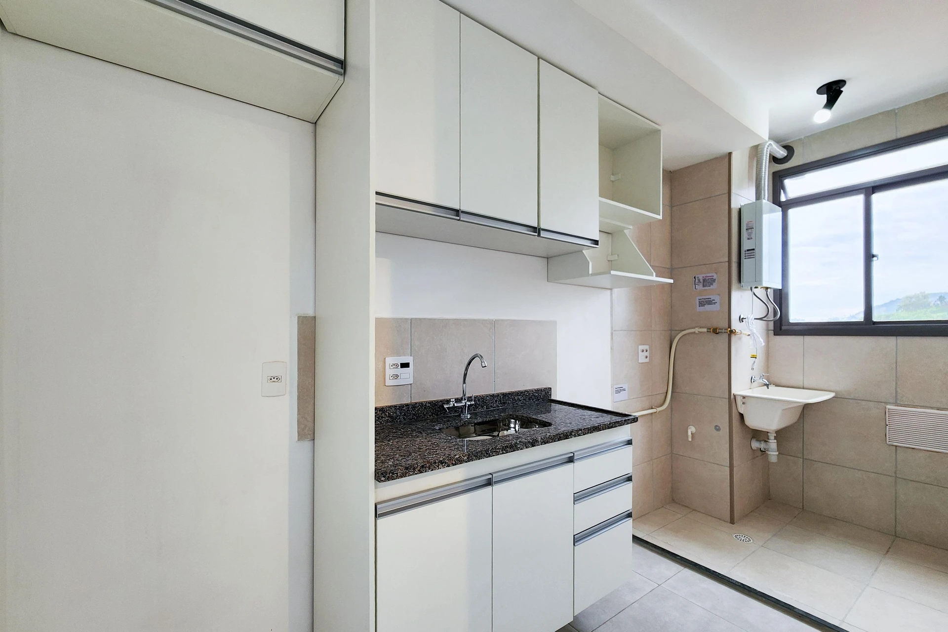 2 quartos e vista para as montanhas: apartamento de 48 m² — photo 6
