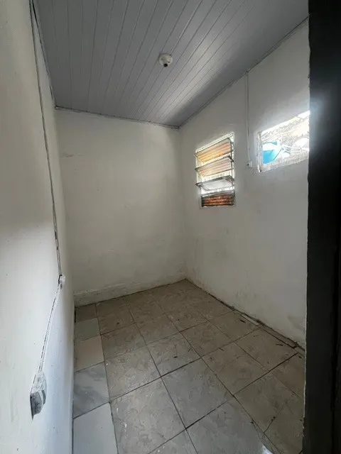Simple house with 1 bedroom and 1 bathroom — photo 4