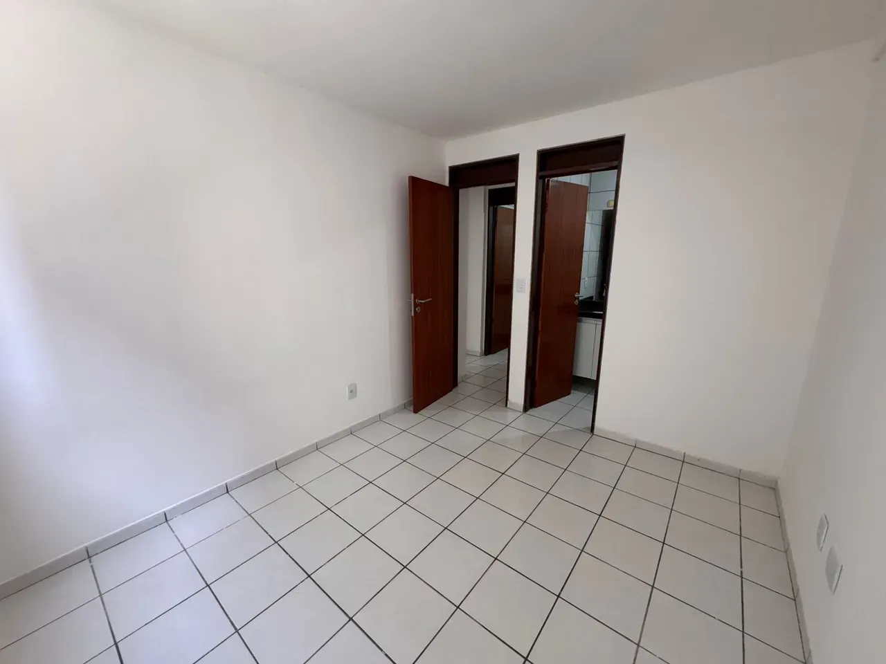 Water view in a 4-bedroom apartment, 100 m² — photo 18