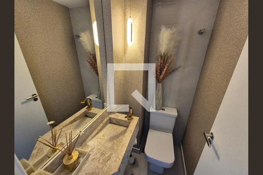 Furnished apartment with 5 bedrooms, balcony and 196 m² — photo 21