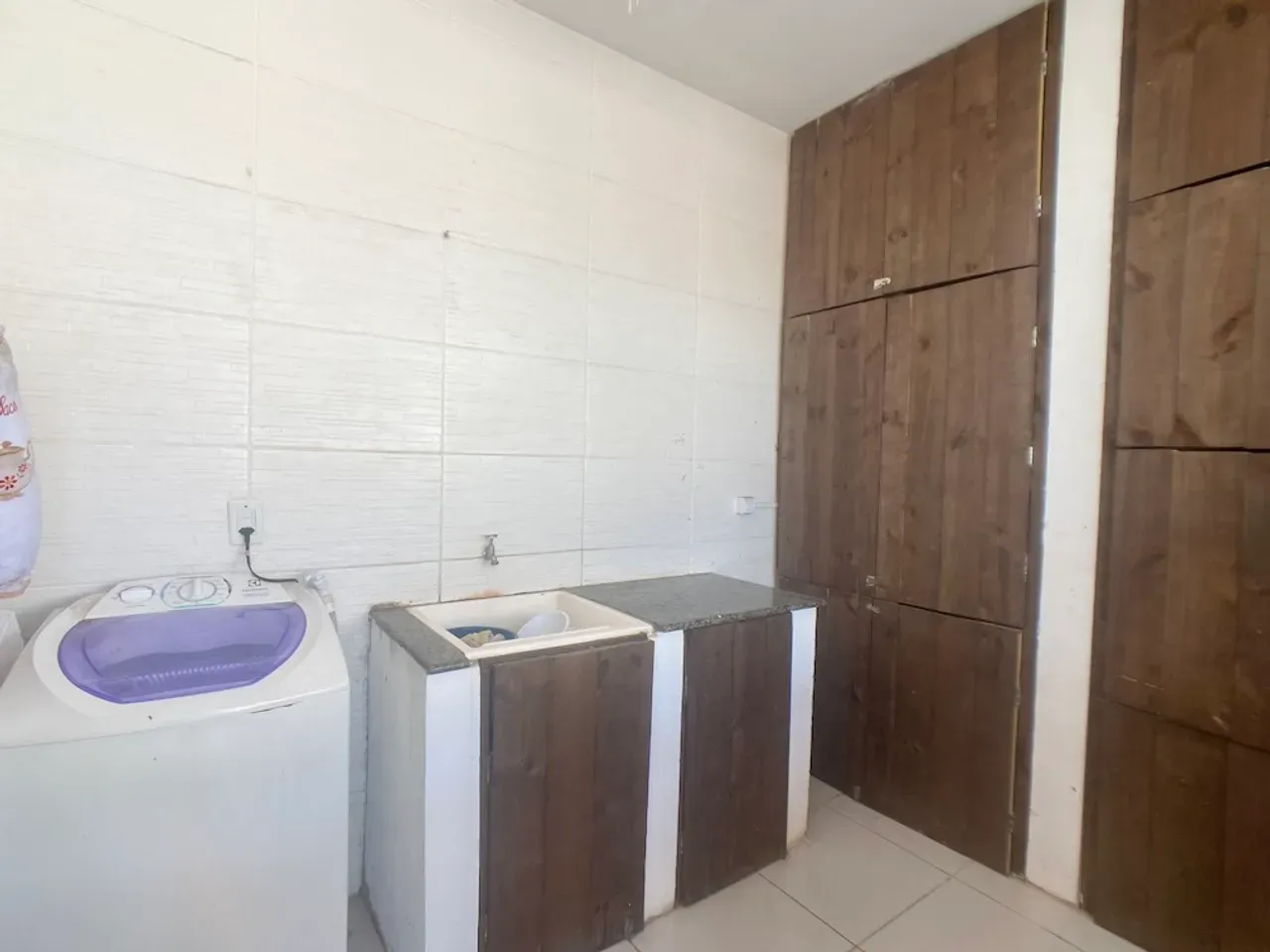 Washing machine in a 3-bedroom house, 120 m² — photo 16