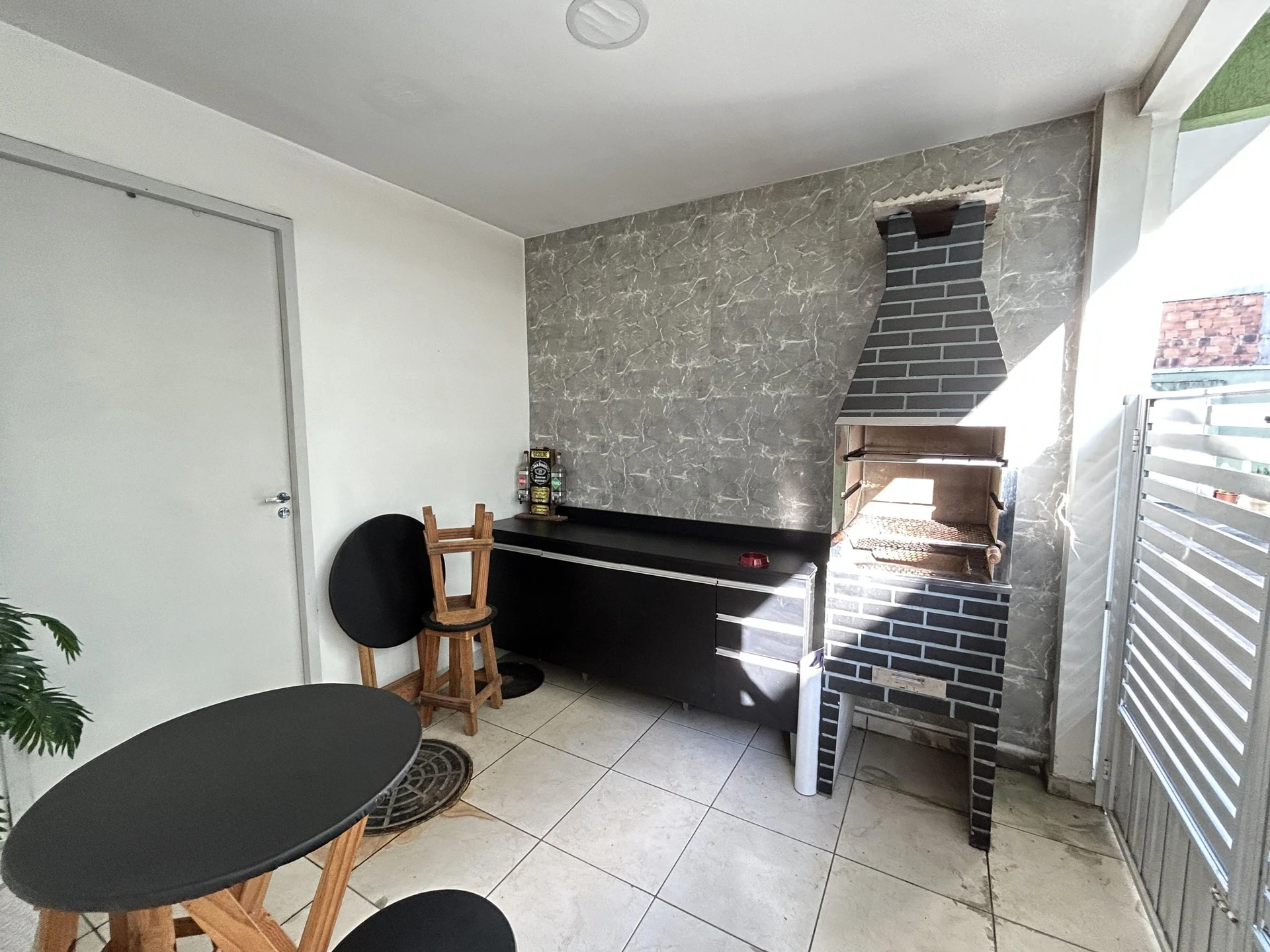 Furnished house with 3 bedrooms and a gas stove kitchen — photo 30