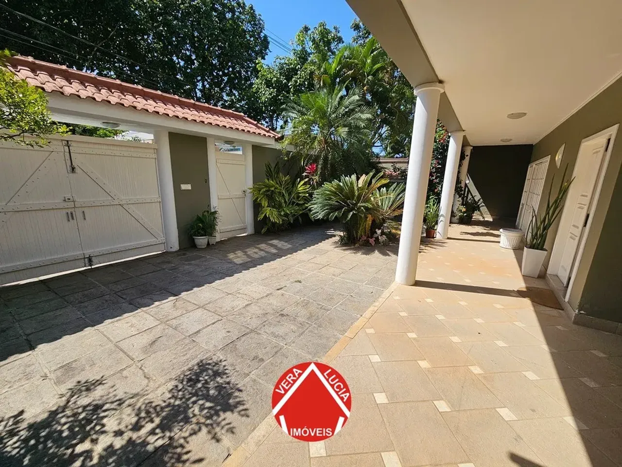 Furnished duplex house with 5 bedrooms and 5 baths — photo 18