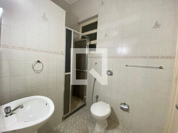 Wood or laminate floors in a one-bedroom apartment, 50 m² — photo 13