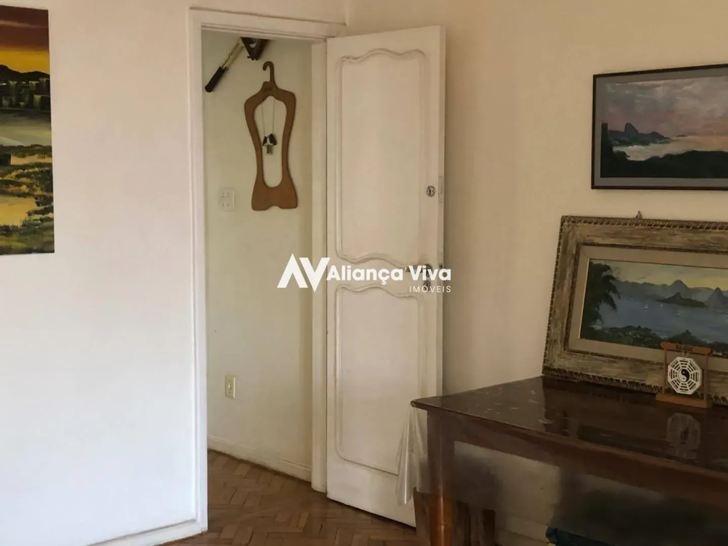 Top-floor apartment with 3 bedrooms and 3 bathrooms — photo 3