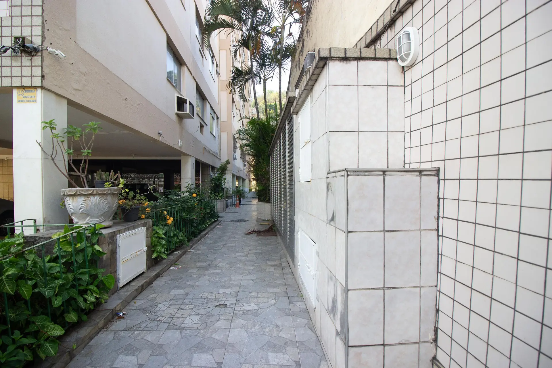 Furnished 2-bedroom apartment with 1 parking space — photo 26