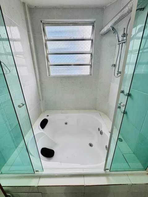 2-bedroom apartment with a bathtub in Rio de Janeiro — photo 5