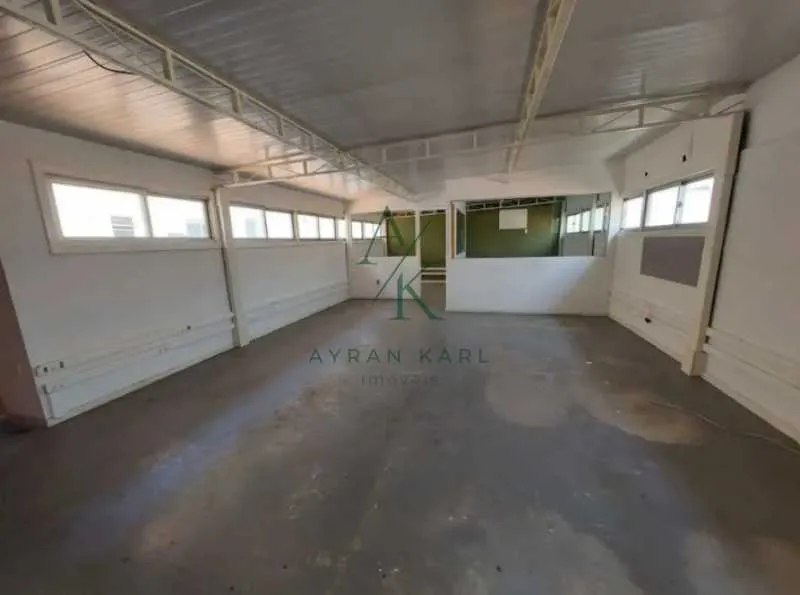 1-bedroom apartment with 5 bathrooms and a separate kitchen — photo 21