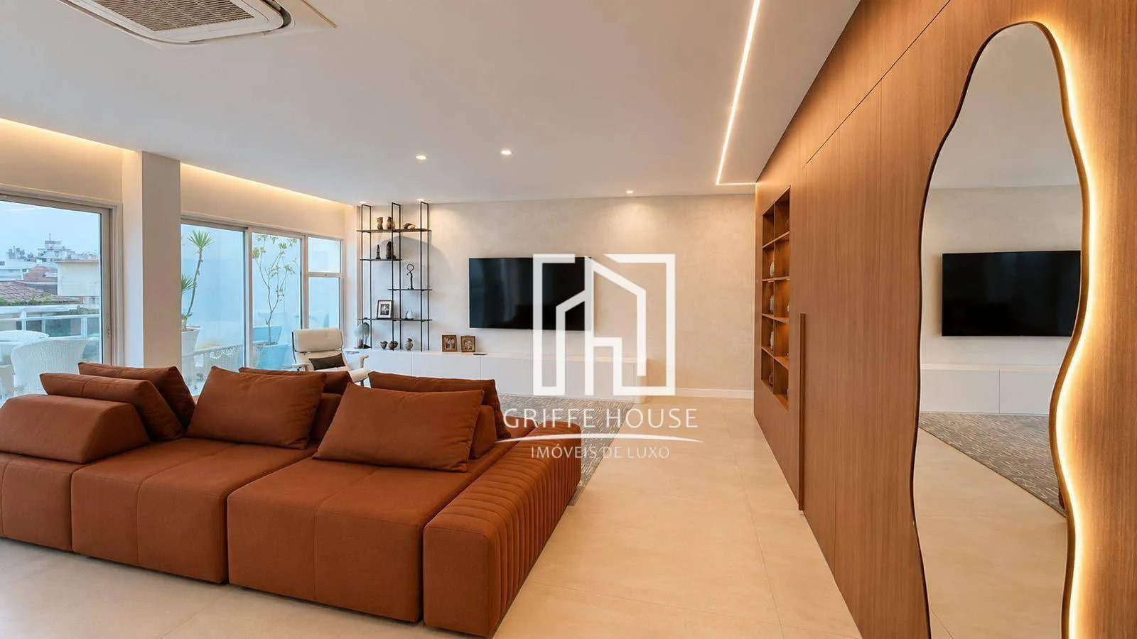 Furnished apartment, 400 m², with a home office — photo 4