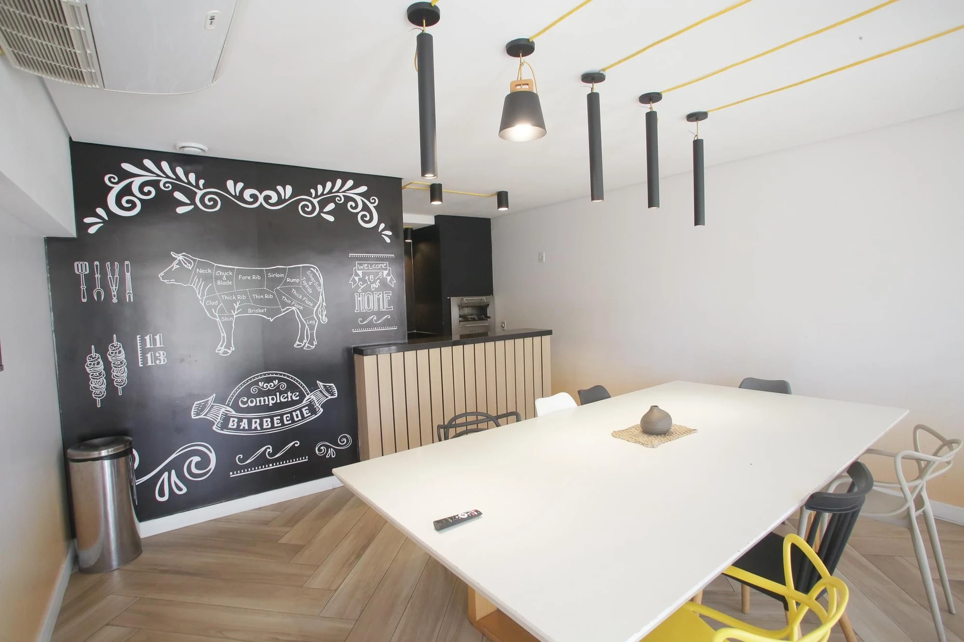 Furnished apartment with 2 bedrooms and open-plan gas kitchen — photo 39