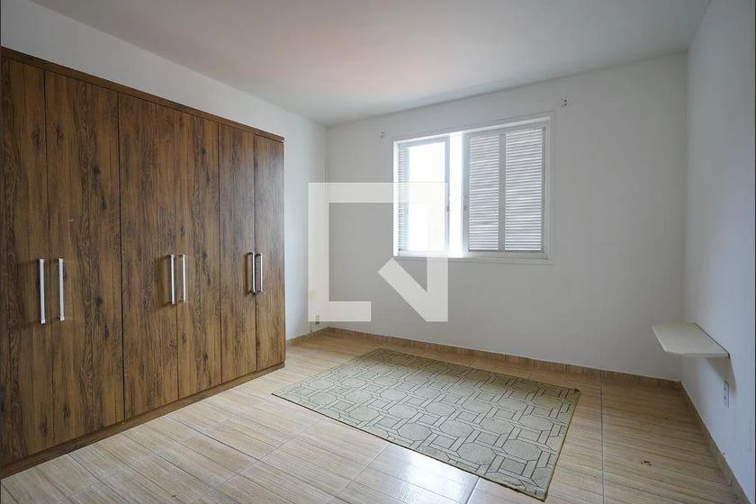 House with 7 bedrooms and 3 en-suites at 350 m² — photo 25
