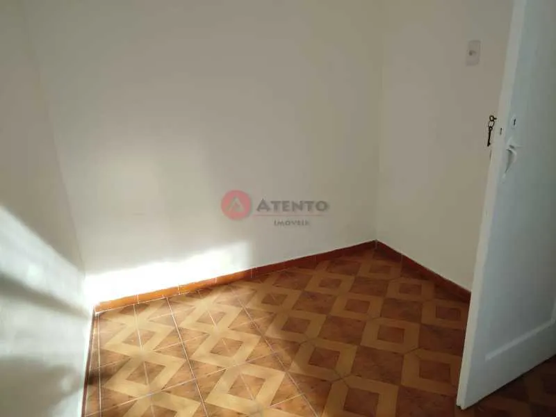 144 m² house with 3 bedrooms and a laundry area — photo 4