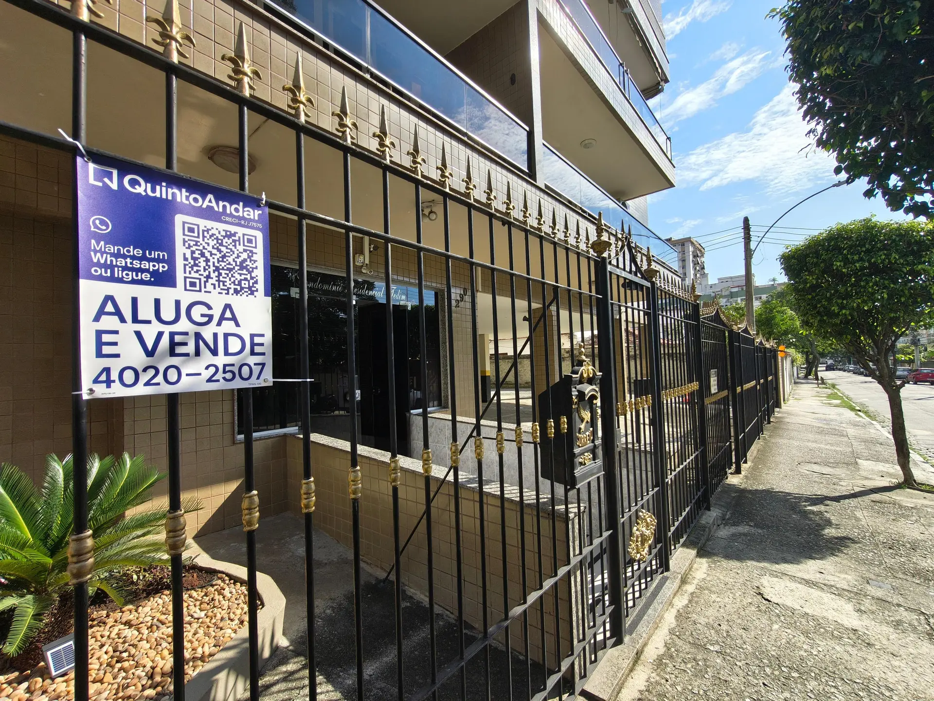 Apartamento amueblado con 3 dormitorios y balcón — photo 45