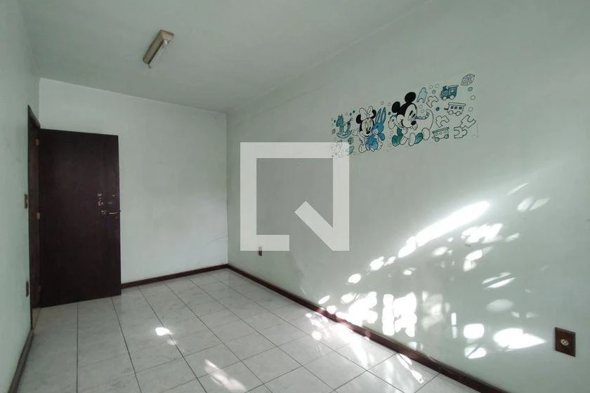 Casa de 4 quartos com jardim privativo e 257 m² — photo 39