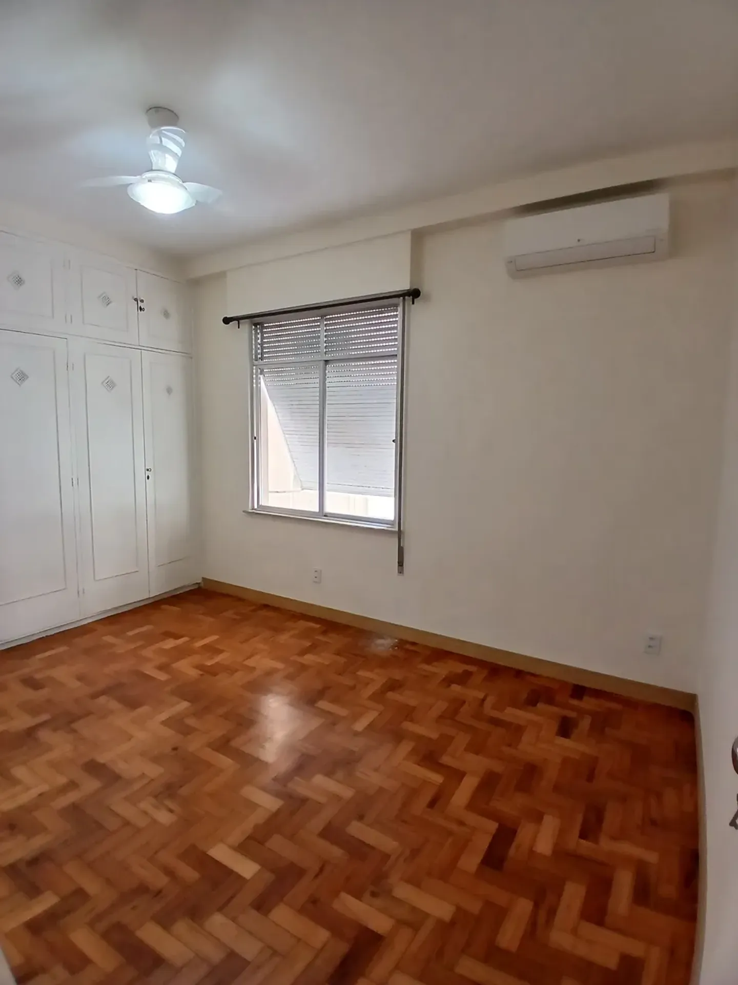 Apartamento no 4º andar com piso de madeira ou laminado — photo 14