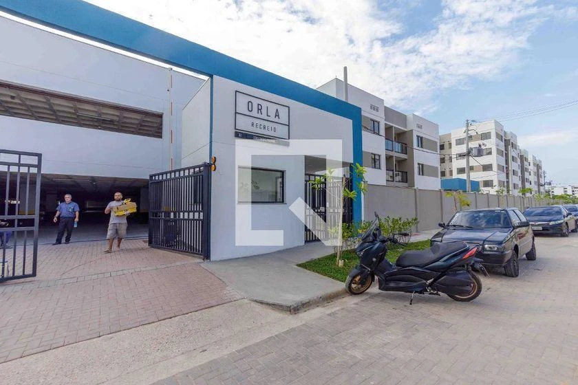 2-bedroom apartment in a building with a gym — photo 3