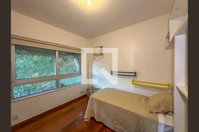 Furnished apartment with 2 bedrooms and 80 m² — photo 12