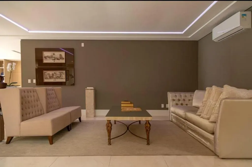 Casa com 6 suítes e área de piscina compartilhada — photo 32