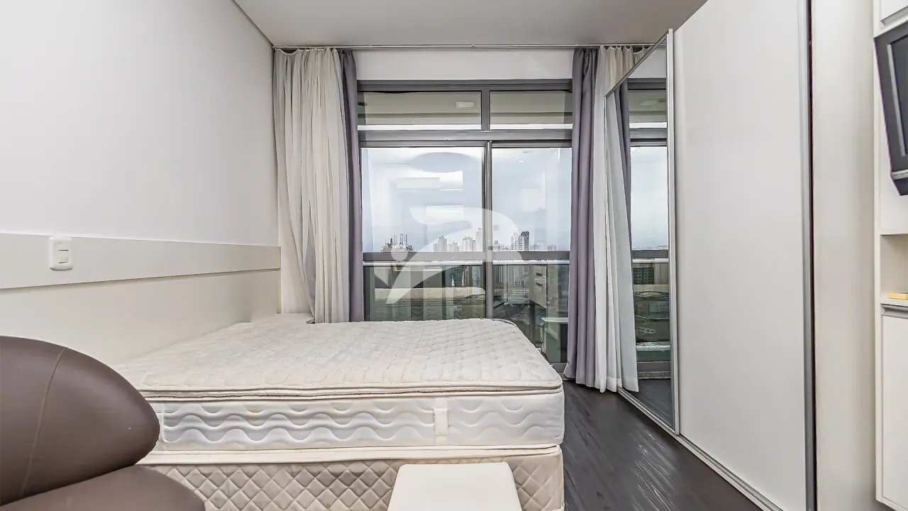 Apartamento amueblado de 1 dormitorio con balcón — photo 4
