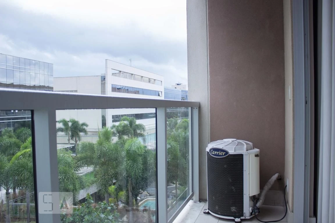 Furnished 2-bedroom apartment with a balcony — photo 31