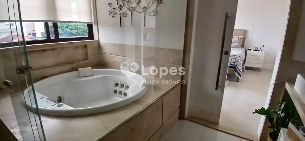 390 m² apartment with a private BBQ area — photo 30