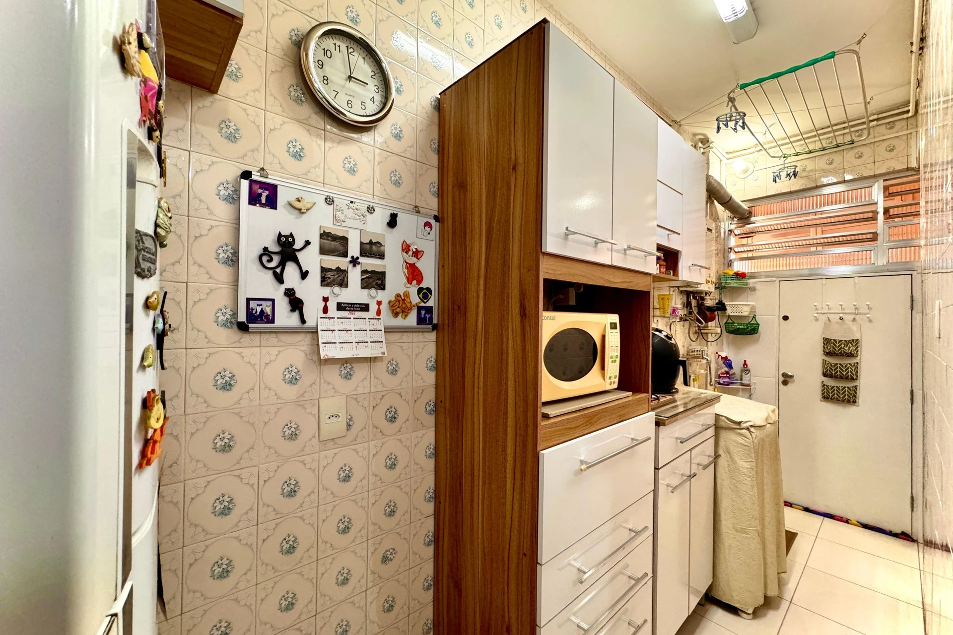 Furnished 3-bedroom apartment with pets allowed — photo 17