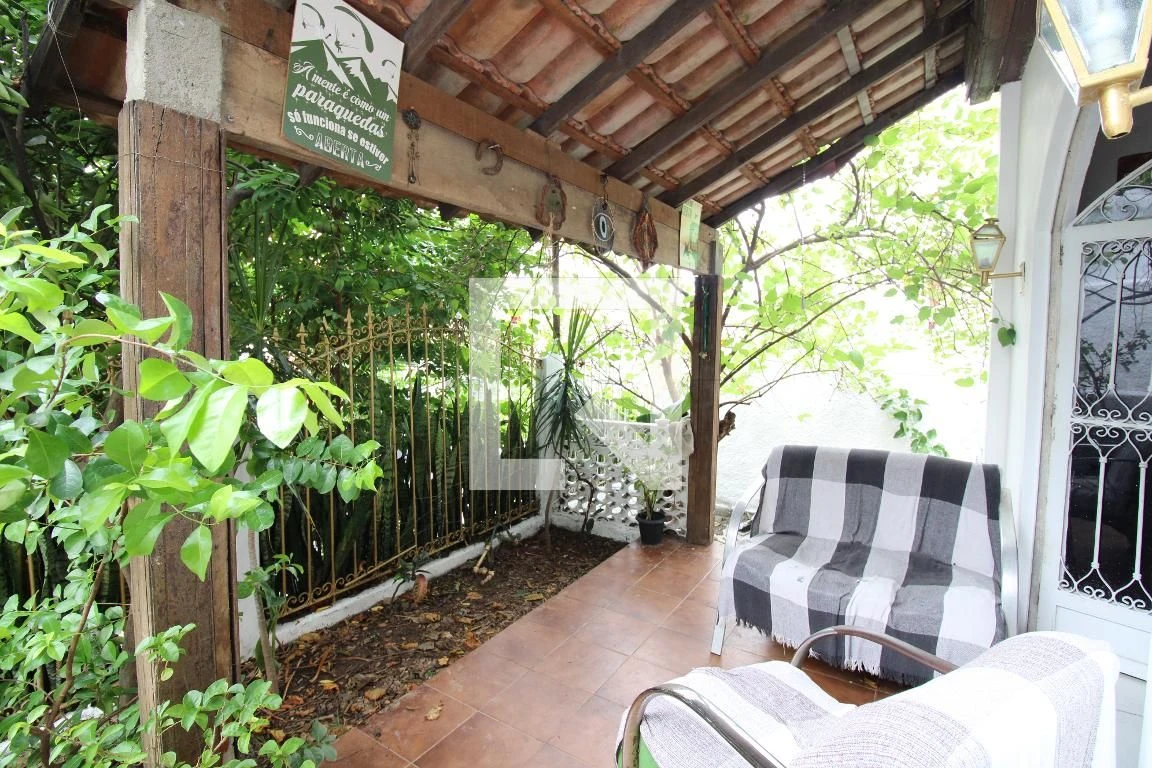 Furnished house with private garden and 2 bedrooms — photo 33