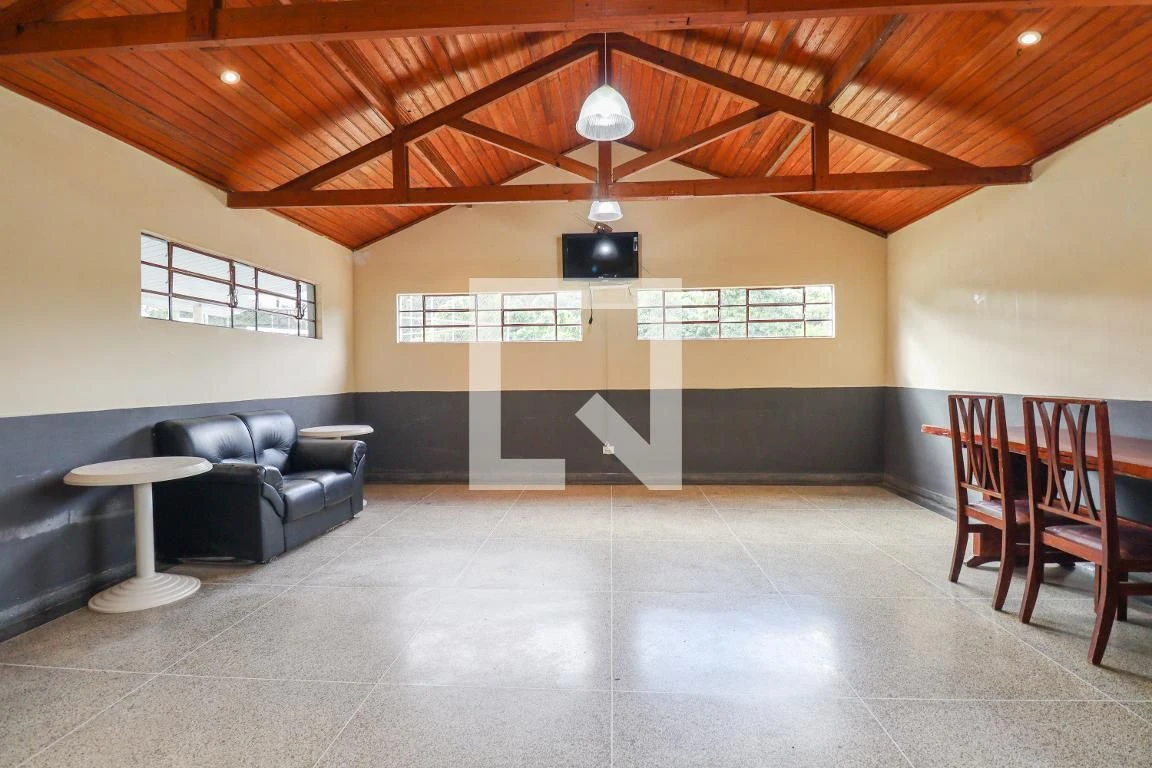 2-bedroom apartment with a washing machine in Curitiba — photo 25