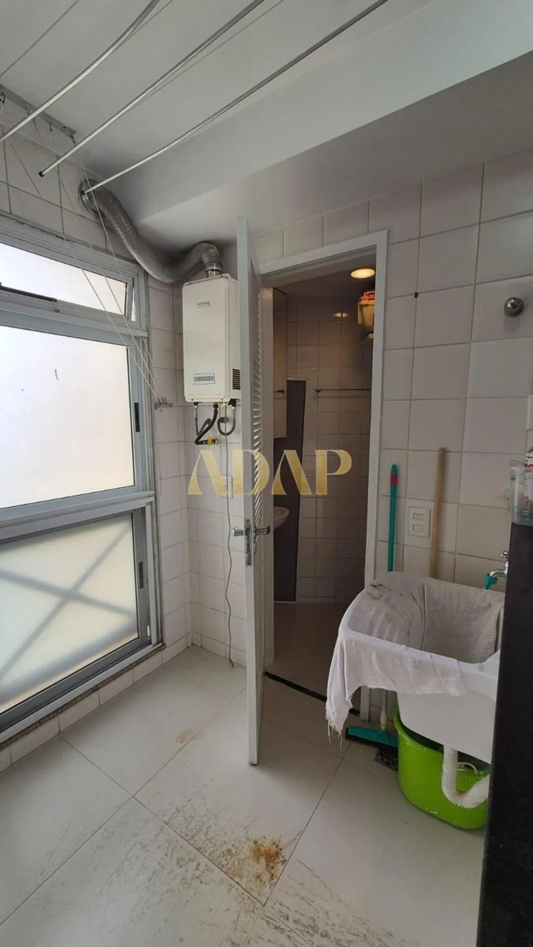 Камін та 3 спальні: квартира 123 м² — photo 24