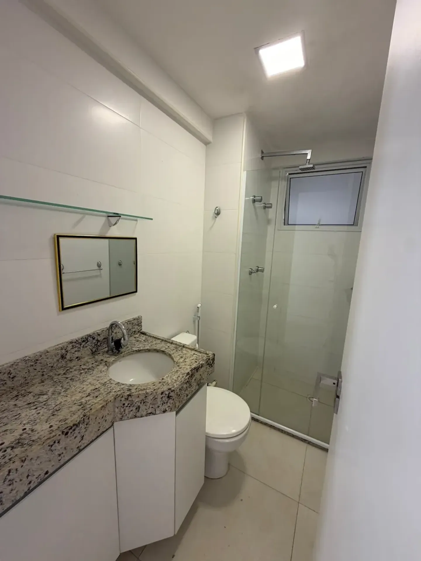 3-bedroom apartment with a grill on the balcony — photo 10
