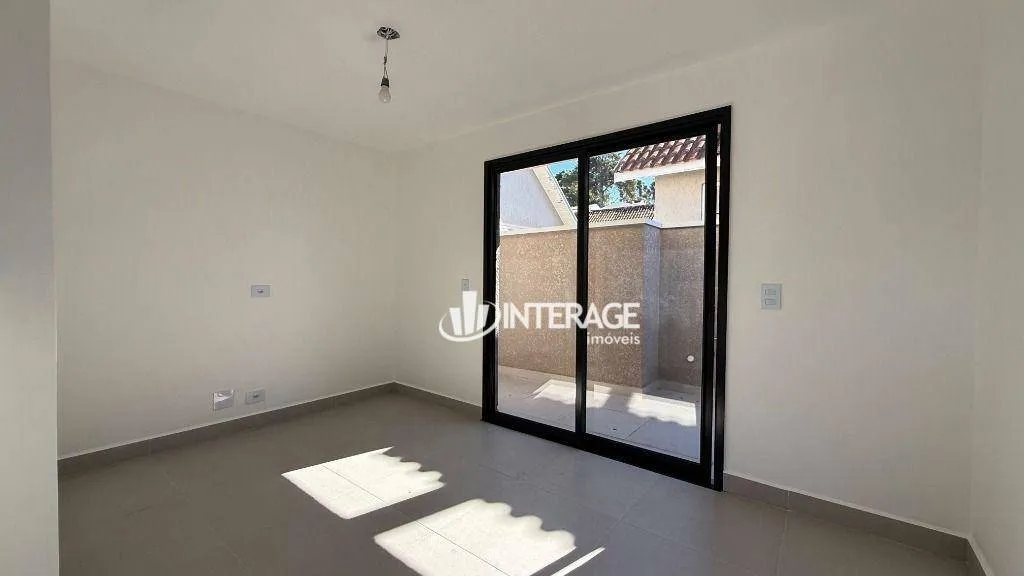 3-suite townhouse with private BBQ and garden — photo 23