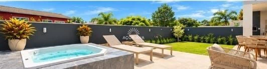 Private pool in a 5-bedroom house, 278 m² — photo 7