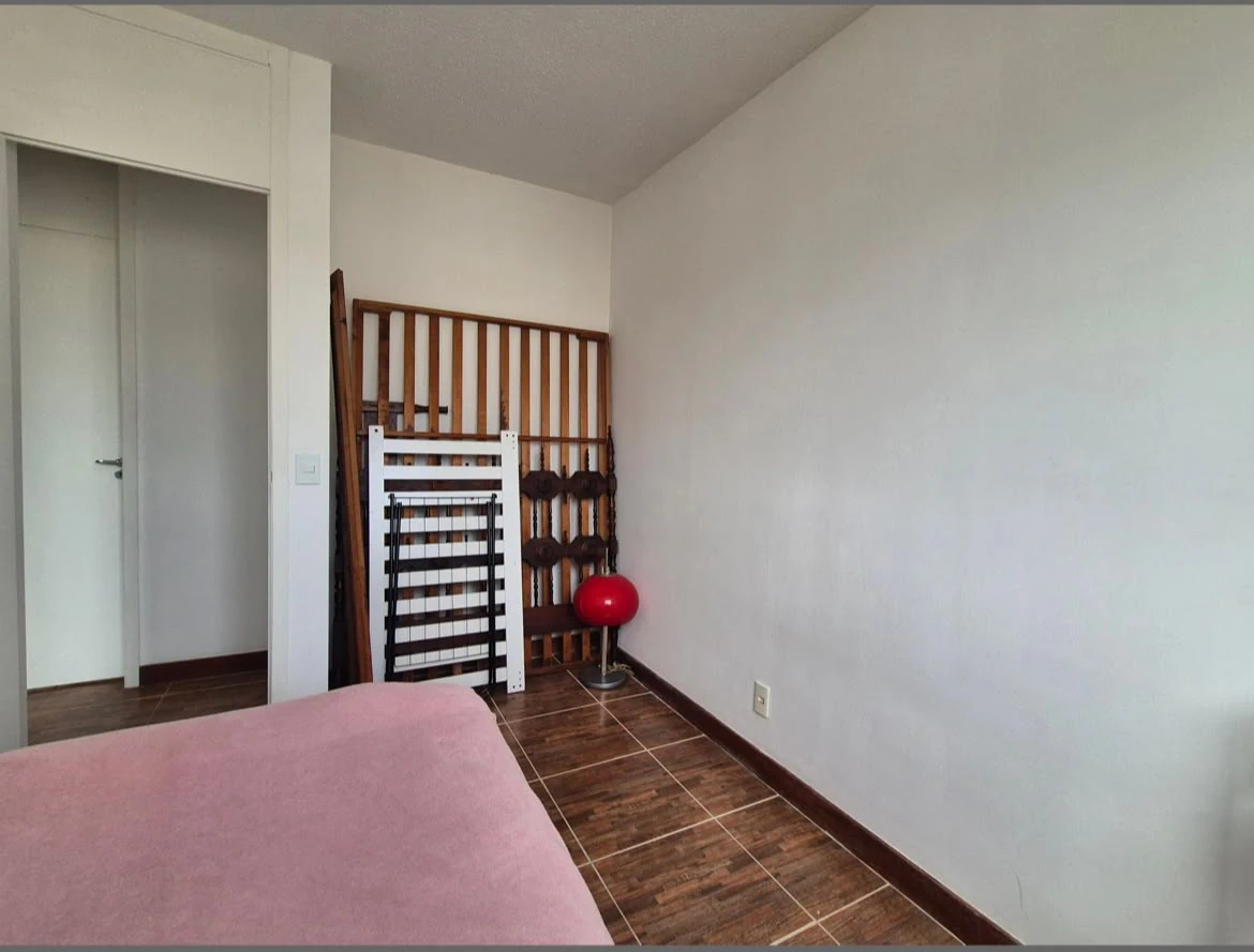 Furnished 3-bedroom apartment with mountain views — photo 21