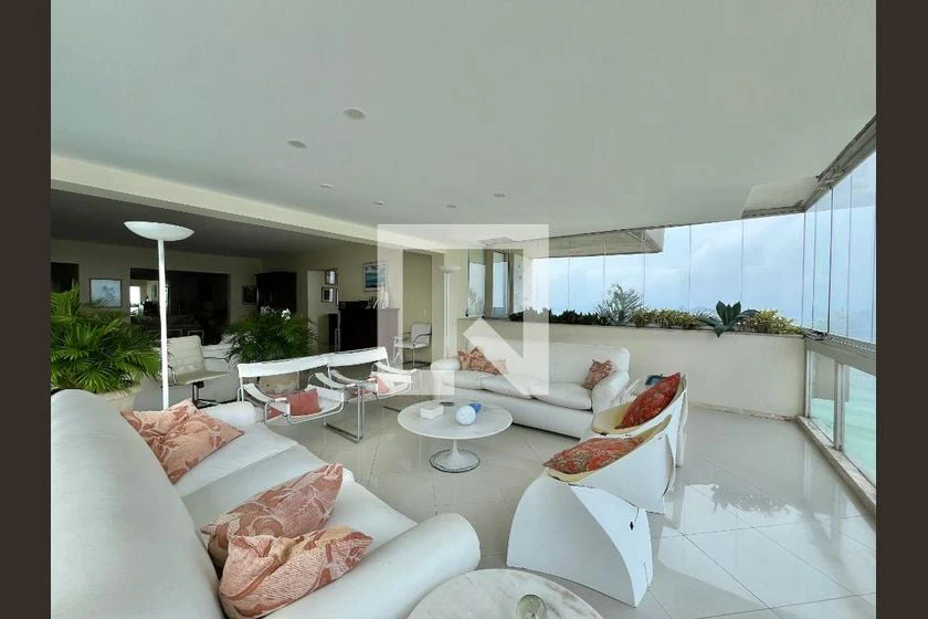 Apartment, 450 m², with a glass-enclosed balcony — photo 16