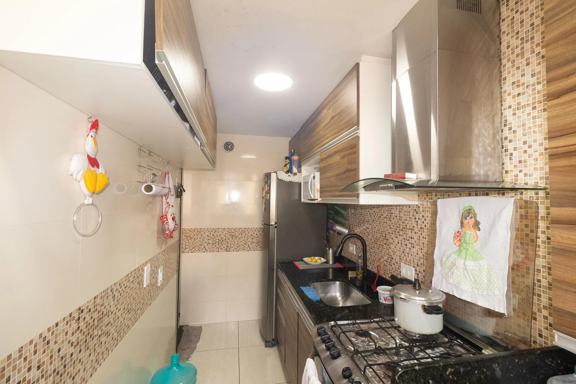 Furnished 2-bedroom apartment with 1 bathroom and parking — photo 48