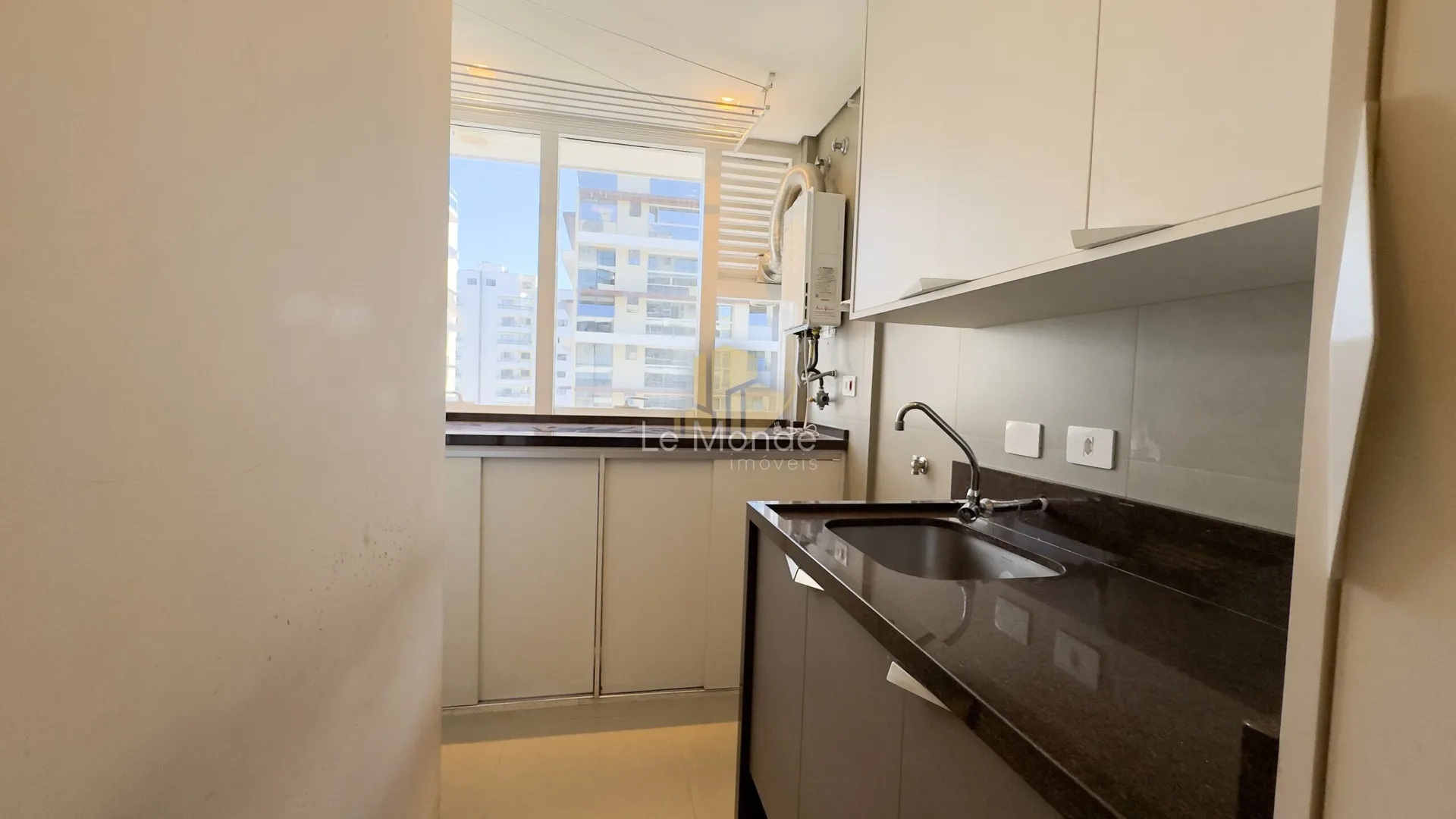 Duplex apartment with 3 bedrooms and 156 m² — photo 11