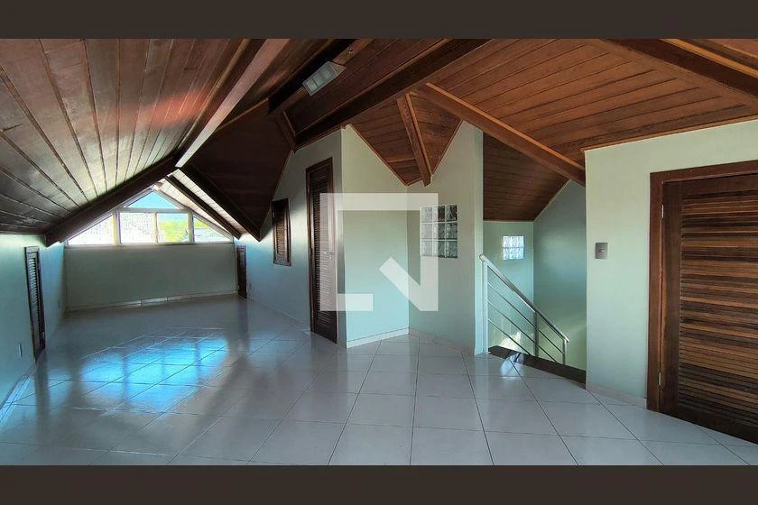 Casa de 300 m² com 3 suítes e 6 banheiros — photo 3