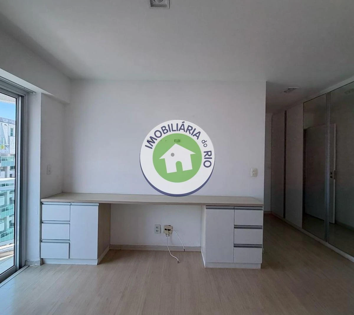 4-bedroom apartment with 5 bathrooms and 3 parking spots — photo 26