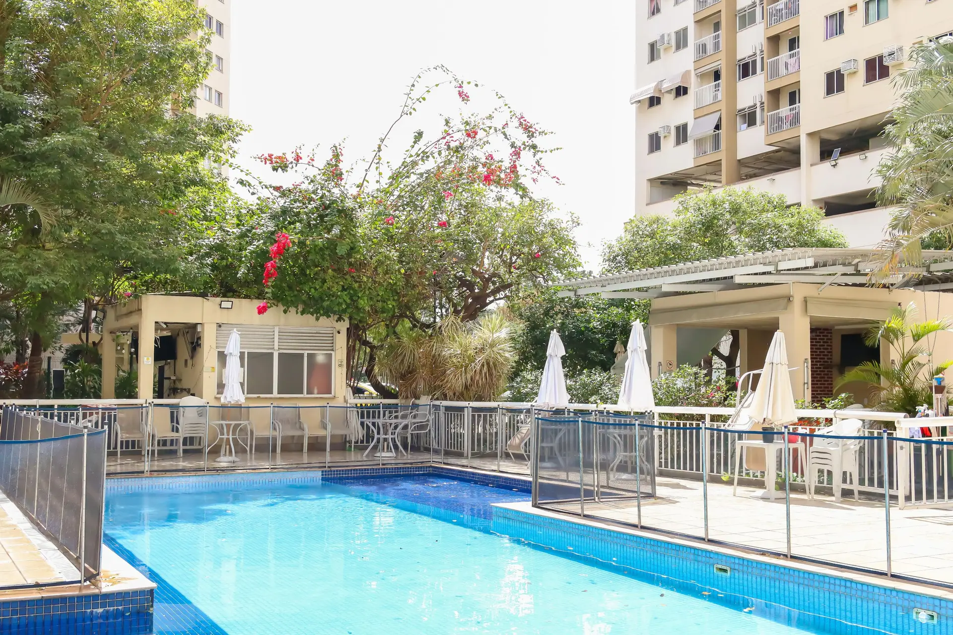 2-bedroom apartment with a park view in Rio de Janeiro — photo 79