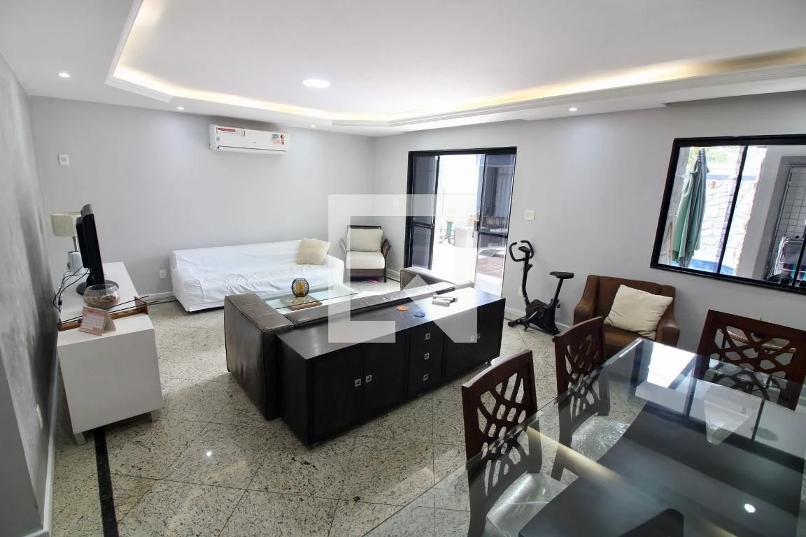 260 m² house with a jacuzzi and a private pool — photo 19