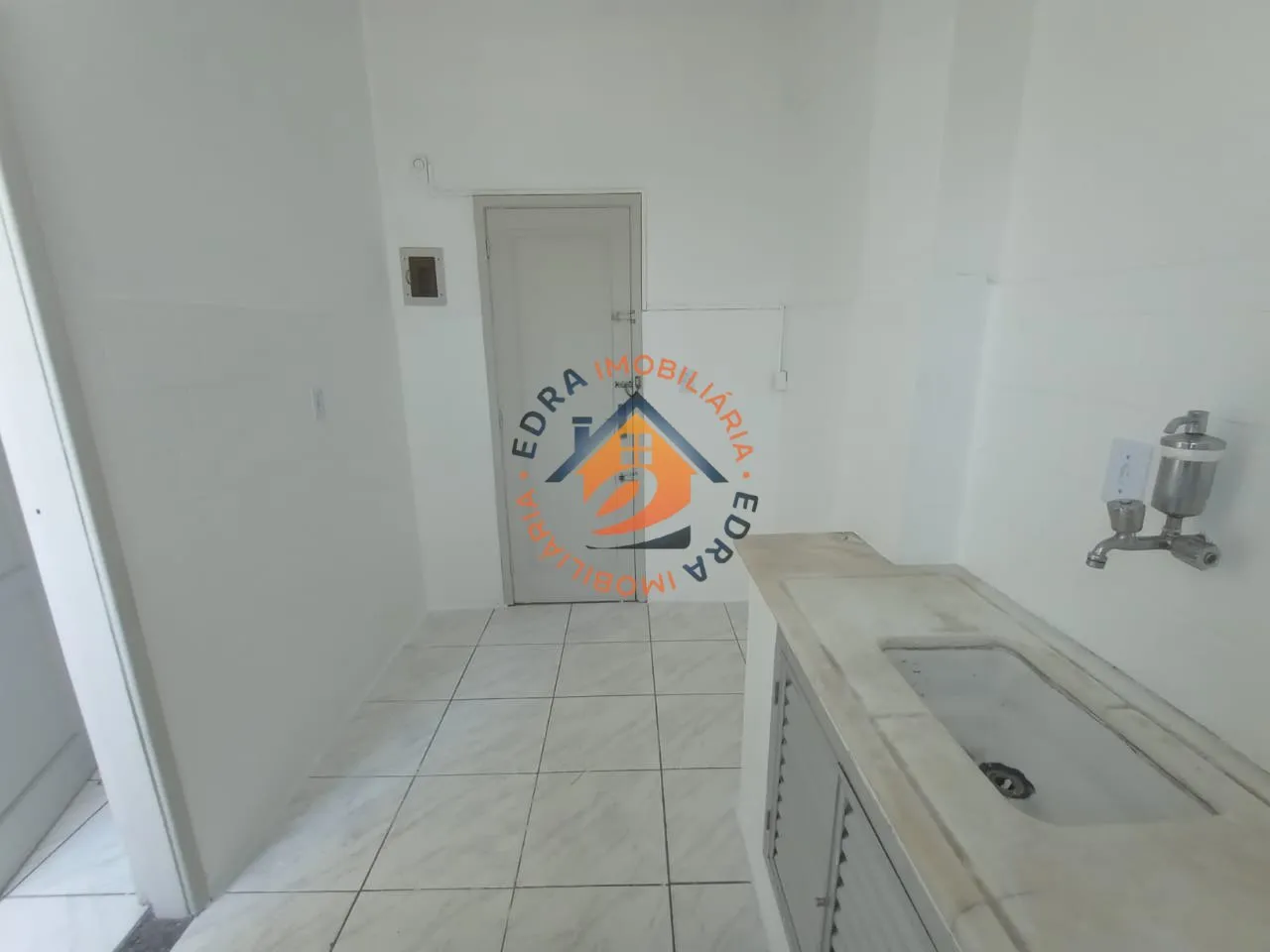 Rental apartment with 2 bedrooms and 1 bathroom — photo 6