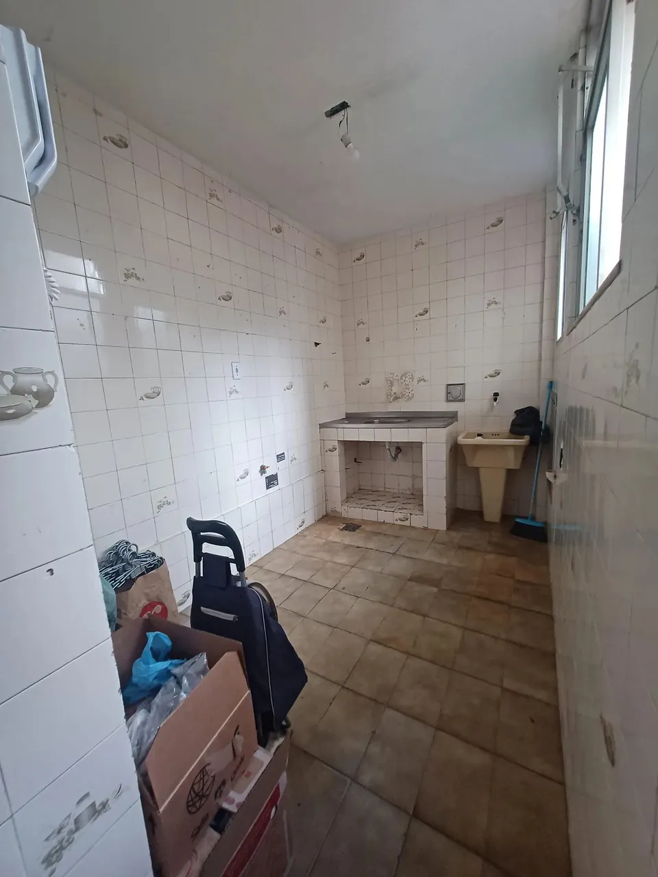 Apartamento sin amueblar de 2 habitaciones con suelo de madera — photo 2