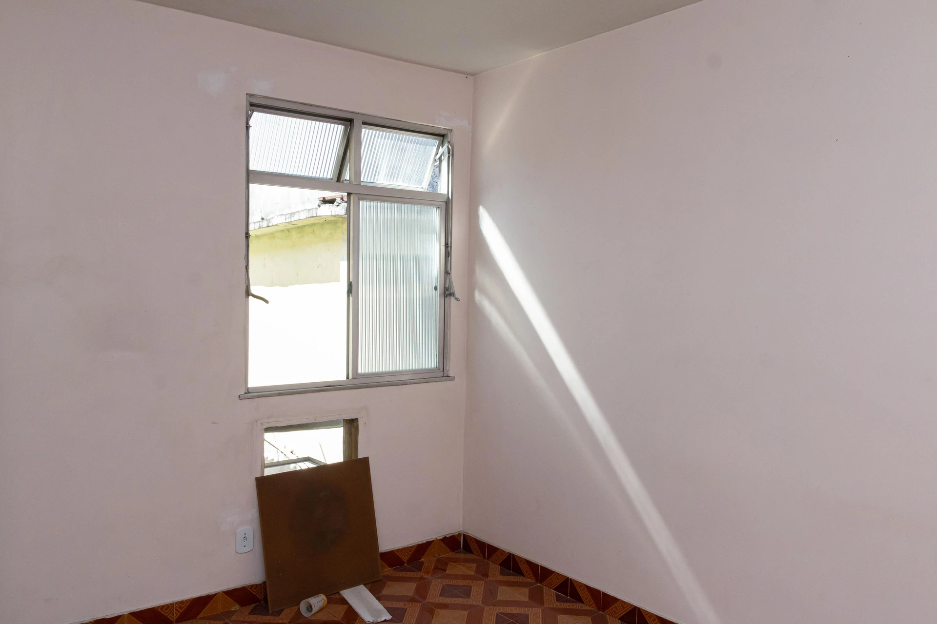 2-bedroom rental apartment with 1 bathroom and parking — photo 51