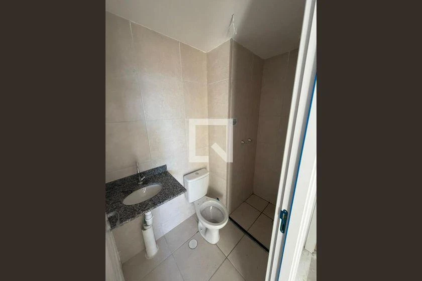 Apartamento de 3 quartos em condomínio com piscina — photo 8
