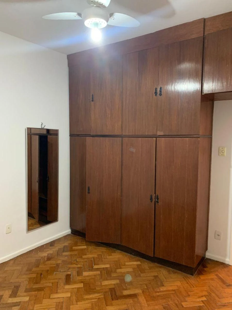 Wood or laminate floors in a 2-bedroom apartment, 67 m² — photo 7